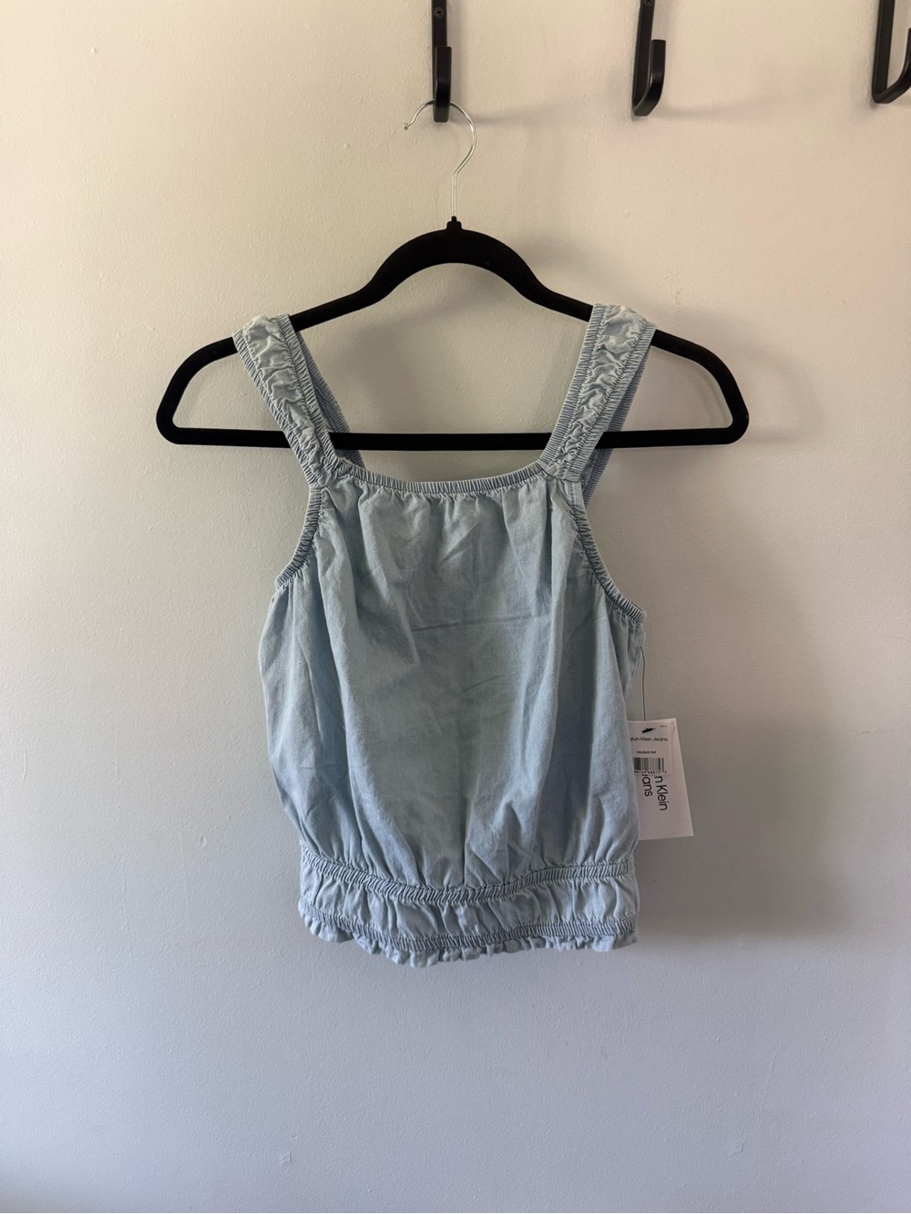 Chambray/light denim girls Sleeveless Smocked-Hem Top